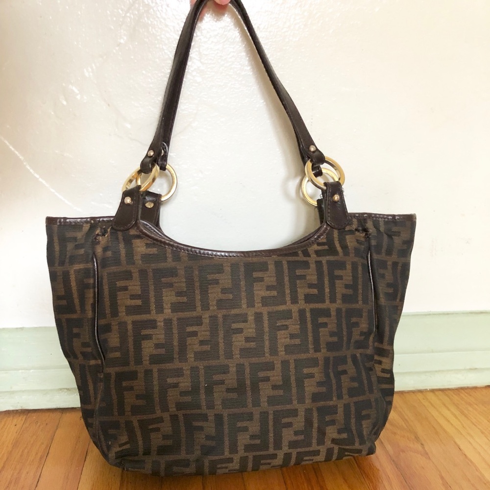FENDI Shoulder Bag